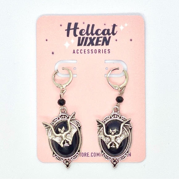 Vintage Antiqued Cameo Bat Gothic Dangling Earrings - Picture 8 of 10